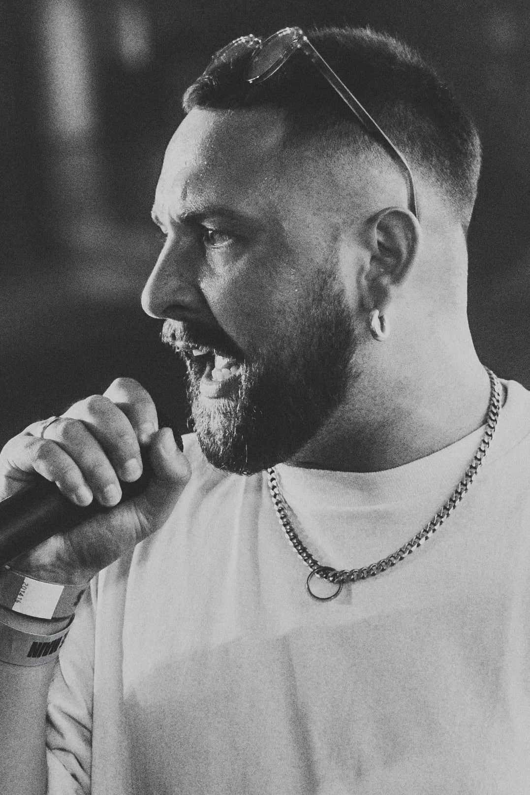 Get Familiar: Window Kid